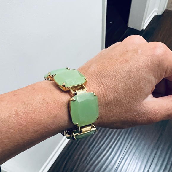 Stone Bangle Clasp Bracelet - Picture 3 of 3